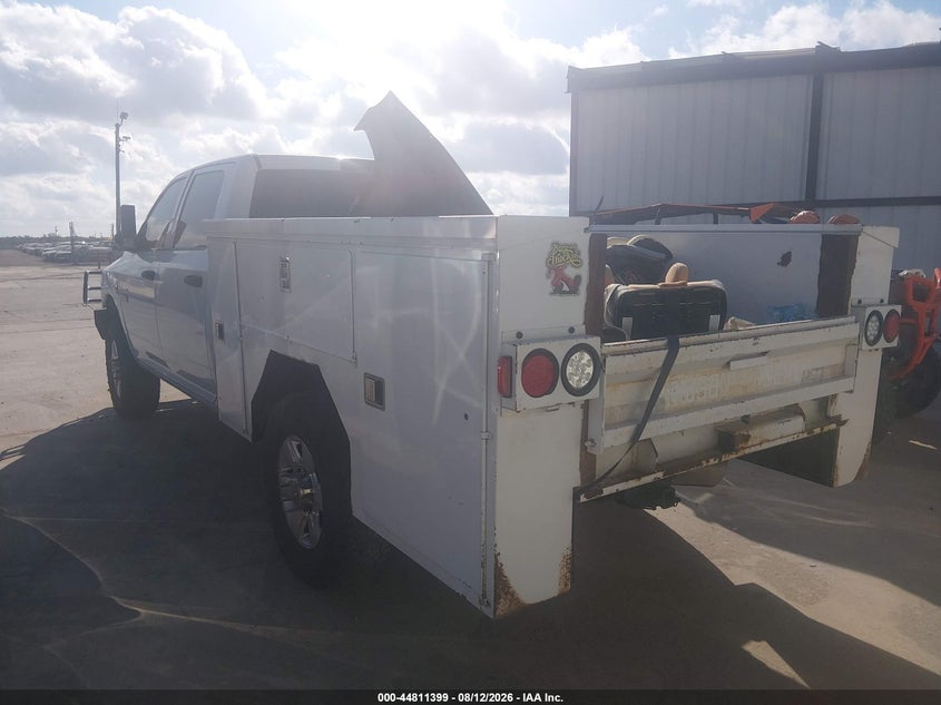 Vin: 3c6ud5clxcg147927, lot: 45308667, ram 2500 st 20123