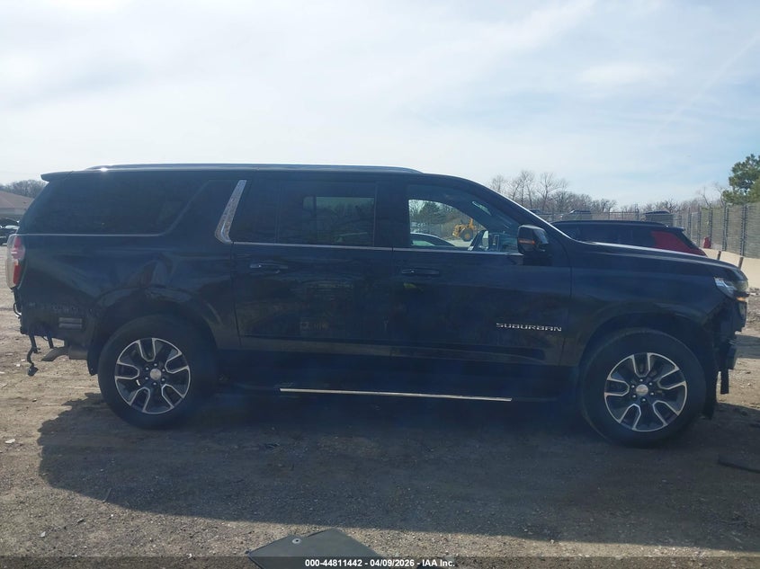 2022 Chevrolet Suburban 4Wd Lt VIN: 1GNSKCKD4NR112556 Lot: 44811442
