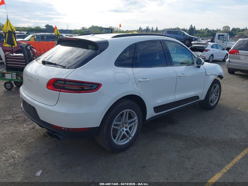 2017 Porsche Macan