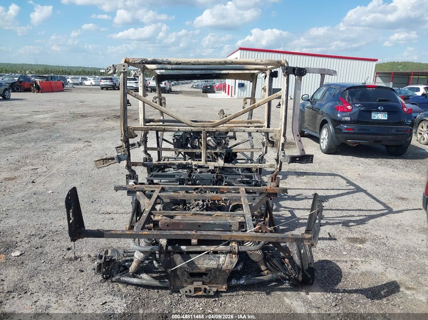 2023 CAN-AM DEFENDER MAX auction photo 6