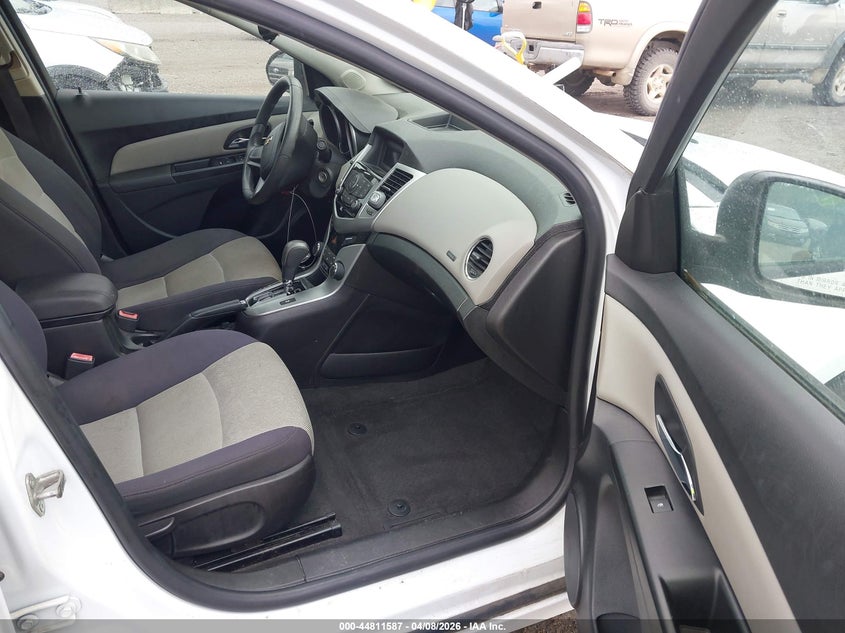 2014 Chevrolet Cruze Ls Auto