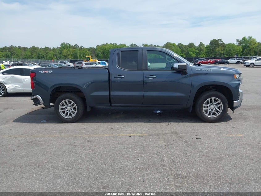 2020 Chevrolet Silverado 5.3 1500 4Wd Standard Bed Lt turquoise Lot 111044811596 Vin 1GCRYDED5LZ344779