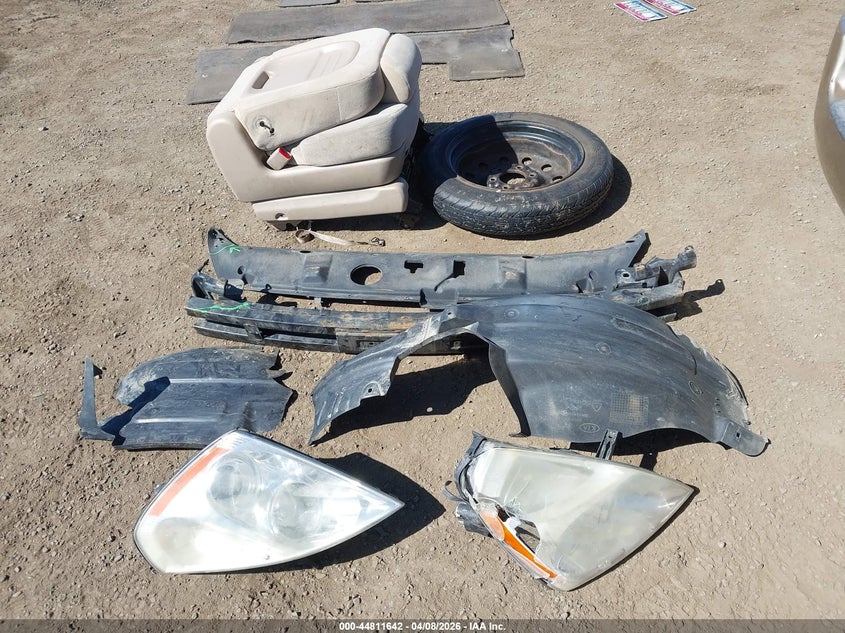 2009 Kia Sedona Lx VIN: KNDMB233X96272269 Lot: 44811642