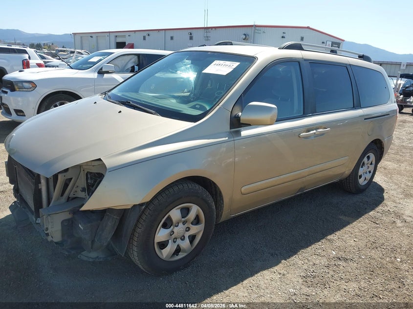 2009 Kia Sedona Lx