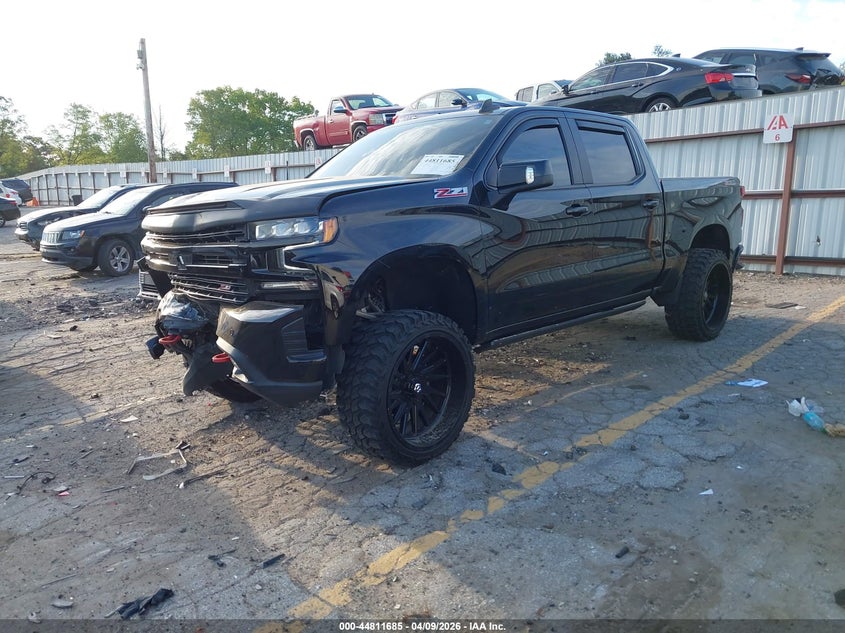 2021 Chevrolet Silverado 5.3 1500 4Wd Short Bed Lt Trail Boss black Lot 111044811685 Vin 3GCPYFED7MG250231