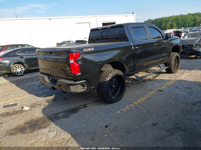 2021 Chevrolet Silverado 5.3 1500 4Wd Short Bed Lt Trail Boss black Lot 111044811685 Vin 3GCPYFED7MG250231