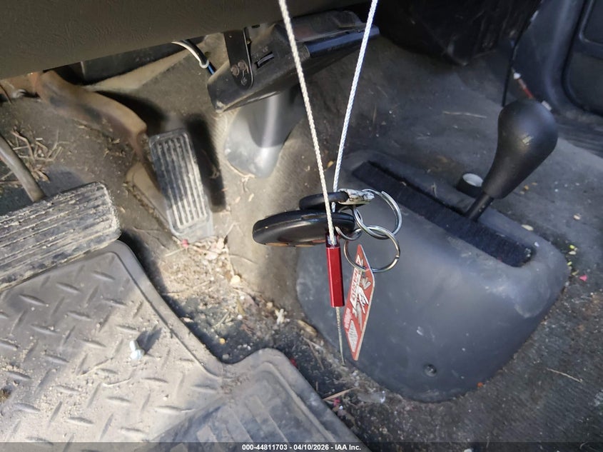 2005 GMC Sierra 2500Hd Sle VIN: 1GTHK29U15E129647 Lot: 44811703