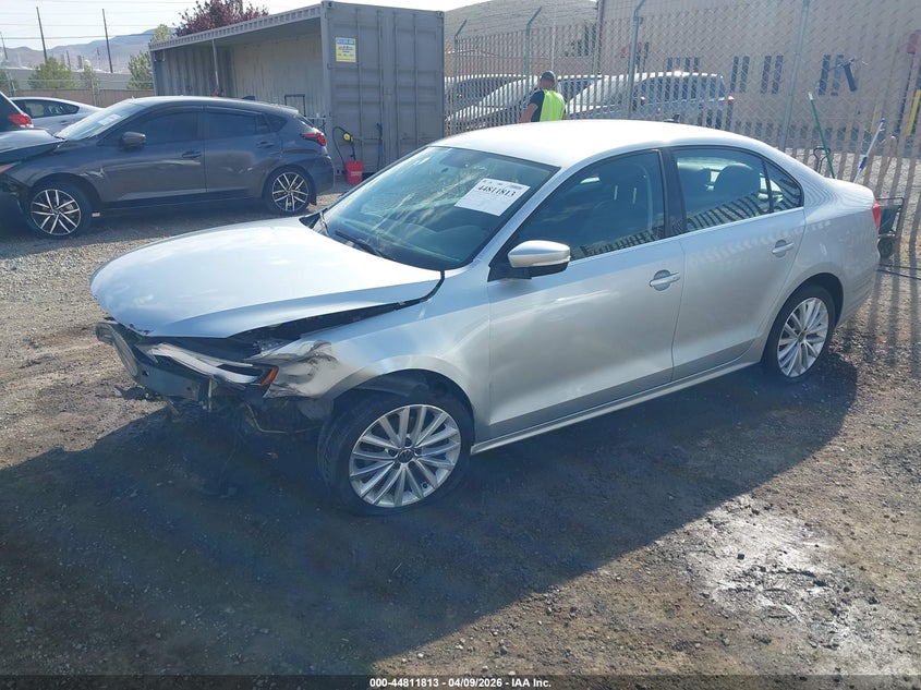 2011 VOLKSWAGEN JETTA auction photo 2