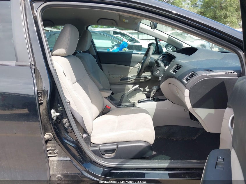 19XFB2F59DE083377 2013 Honda Civic 1.8 Lx black