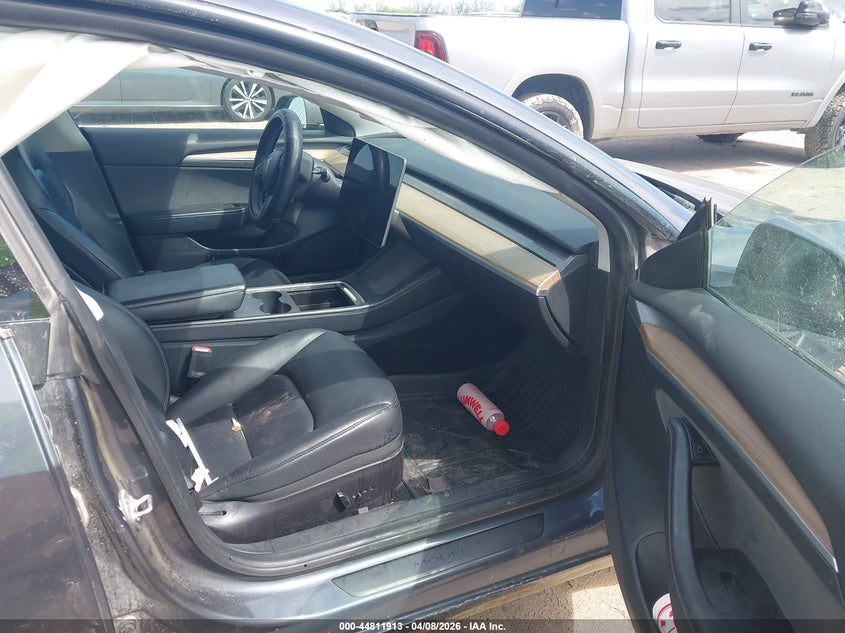 2022 Tesla Model 3 Rear-Wheel Drive