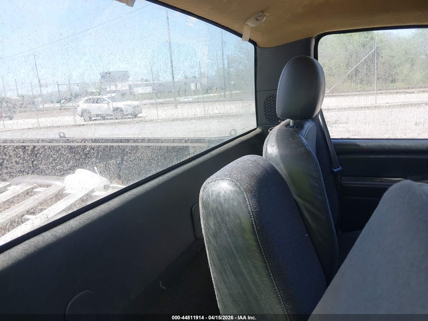 2004 Chevrolet Silverado 1500 Work Truck VIN: 1GCEC14X94Z305086 Lot: 44811914