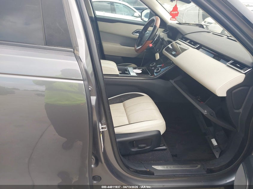 2019 Land Rover Range Rover Velar P250 R-Dynamic Se VIN: SALYL2EX0KA228033 Lot: 44811937