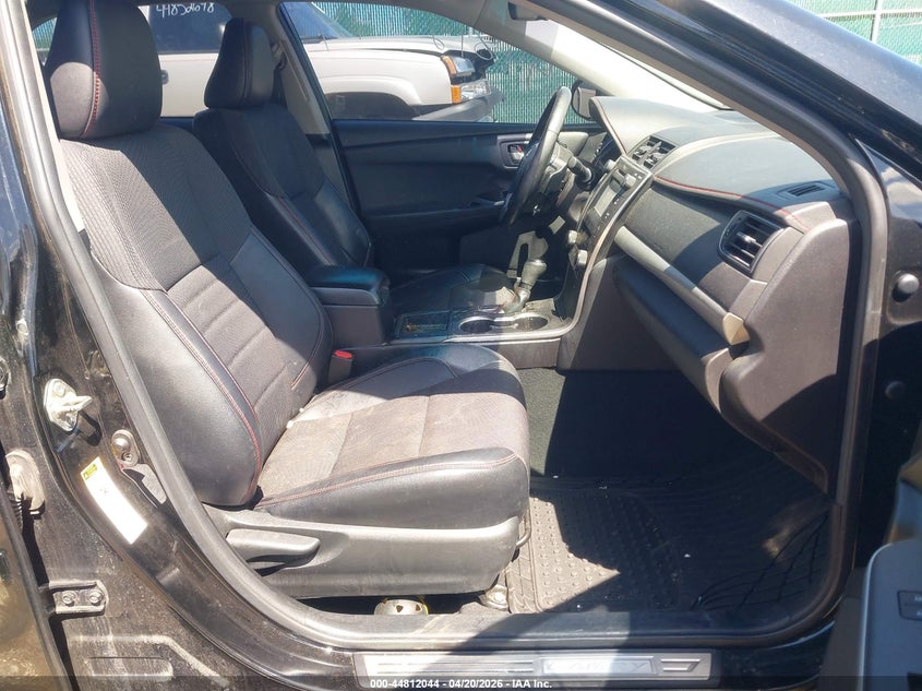 2016 Toyota Camry Se