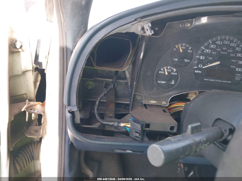 2002 Chevrolet Astro VIN: 1GCDM19XX2B142214 Lot: 44812049