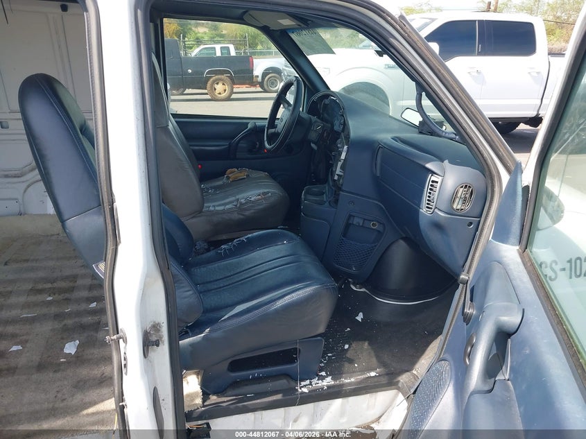 2001 Chevrolet Astro