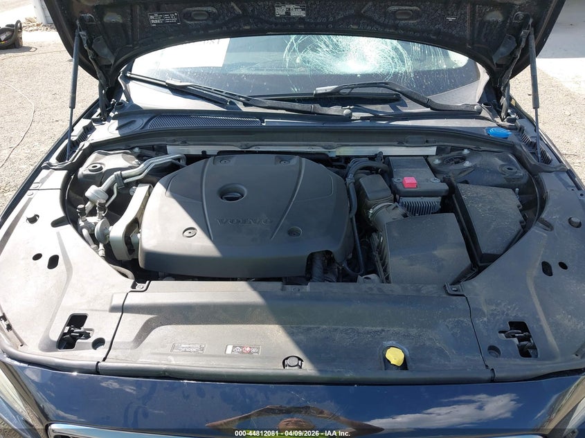 2017 Volvo S90 T6 Inscription VIN: YV1A22ML2H1001410 Lot: 44812081