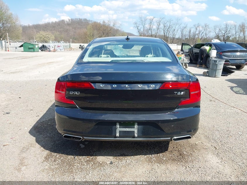 2017 Volvo S90 T6 Inscription VIN: YV1A22ML2H1001410 Lot: 44812081