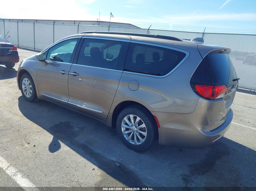 CHRYSLER PACIFICA - zdjęcie 3