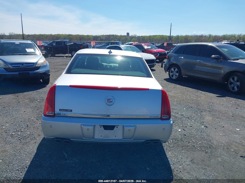 2009 Cadillac Dts 1Sc VIN: 1G6KD57Y29U108165 Lot: 44812107