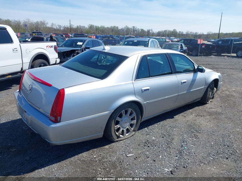 2009 Cadillac Dts 1Sc