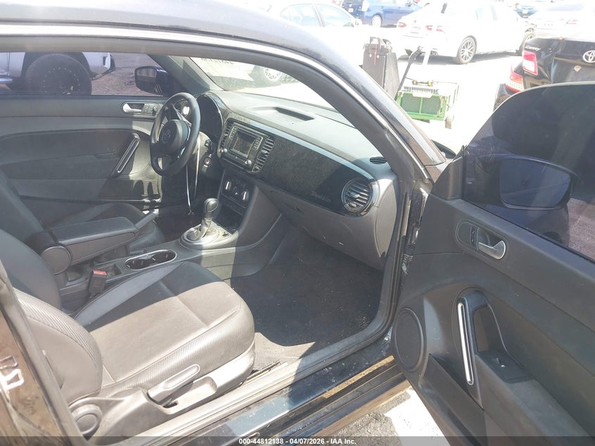 2016 Volkswagen Beetle 1.8T Fleet Edition