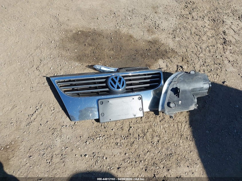 2008 Volkswagen Eos Lux VIN: WVWFA71F88V015914 Lot: 44812163