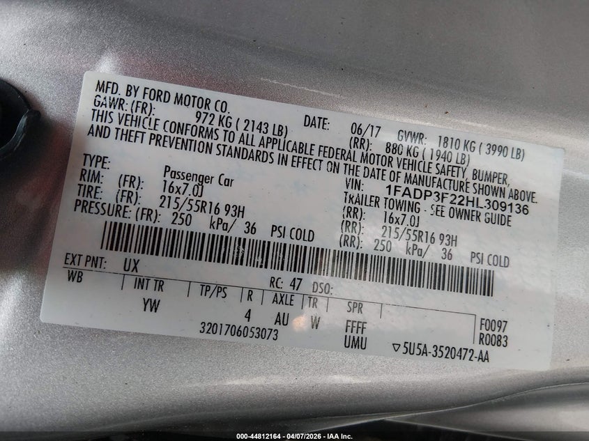 2017 Ford Focus 2.0 Se silver Lot 111044812164 Vin 1FADP3F22HL309136