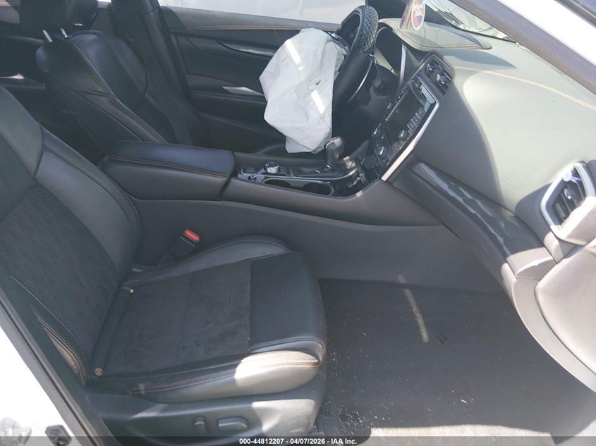 2020 Nissan Maxima 3.5 white Lot 111044812207 Vin 1N4AA6EV7LC380679