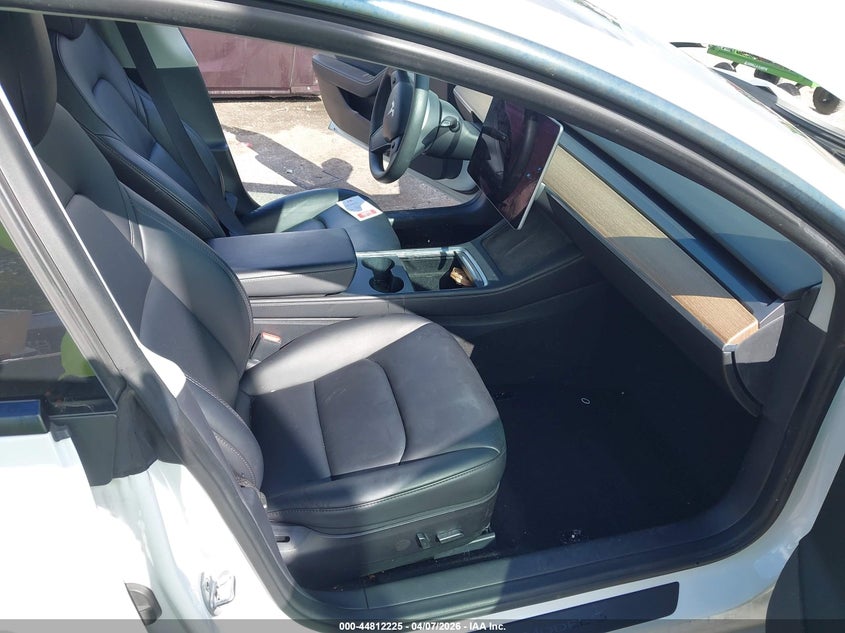 2022 Tesla Model 3 Long Range Dual Motor All-Wheel Drive