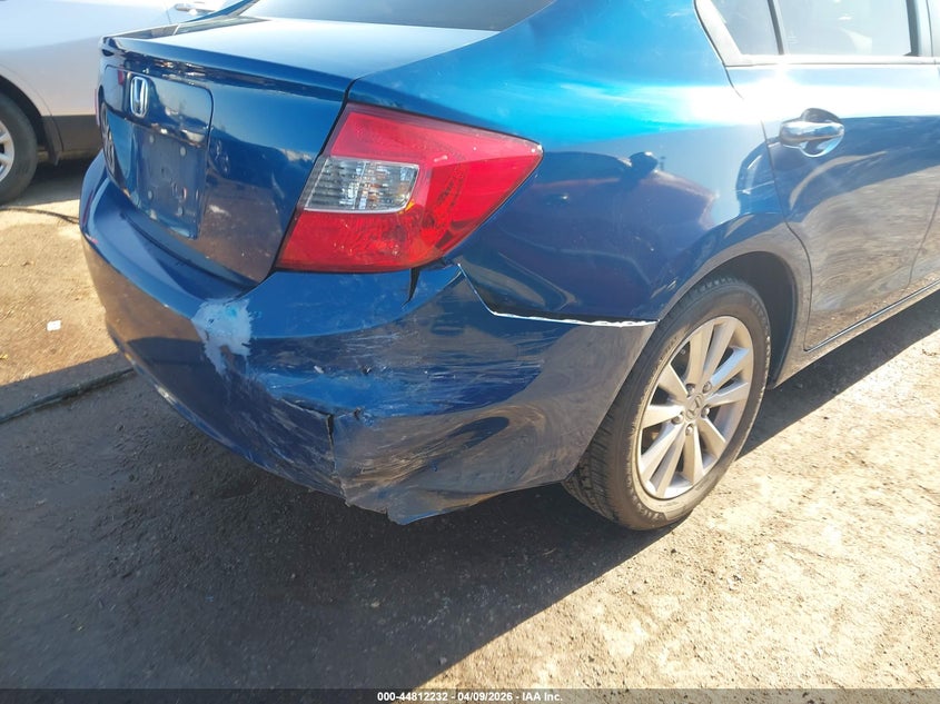 2HGFB2F89CH532328 2012 Honda Civic 1.8 Ex blue
