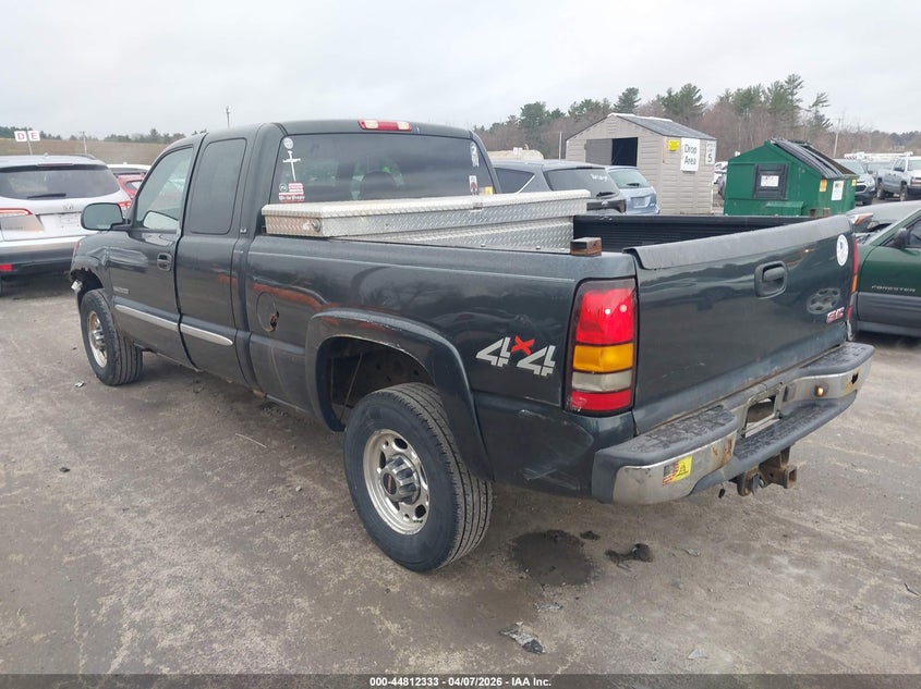 2004 GMC SIERRA 2500 auction photo 3