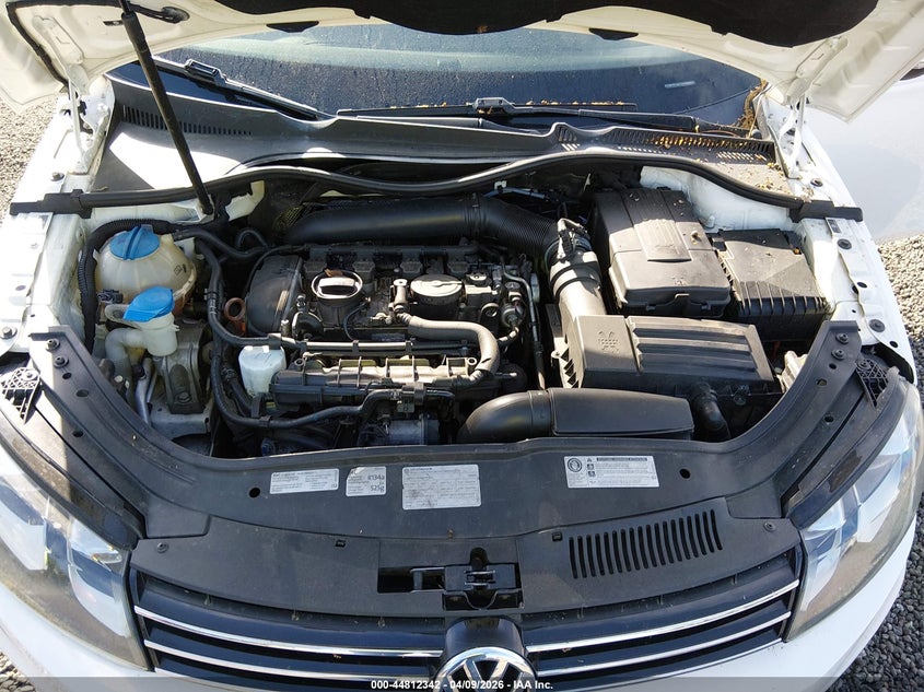 2012 Volkswagen Eos Executive VIN: WVWFW7AH1CV008623 Lot: 44812342