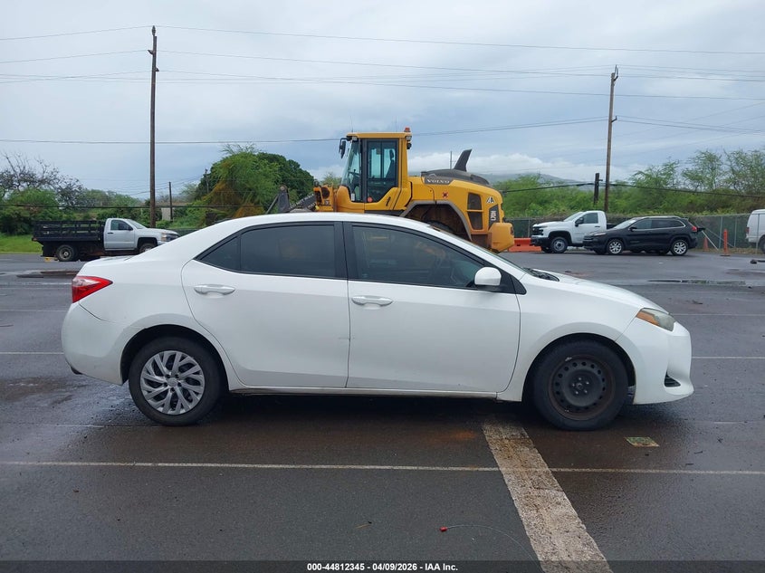 2017 Toyota Corolla 1.8 Le white Lot 111044812345 Vin 5YFBURHE4HP587810