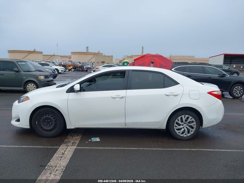 2017 Toyota Corolla 1.8 Le white Lot 111044812345 Vin 5YFBURHE4HP587810