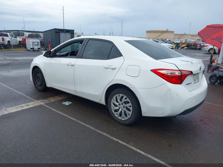 2017 TOYOTA COROLLA auction photo 3