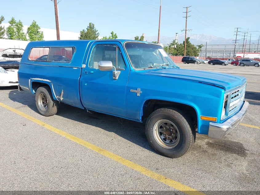 1986 CHEVROLET C20 auction photo 1