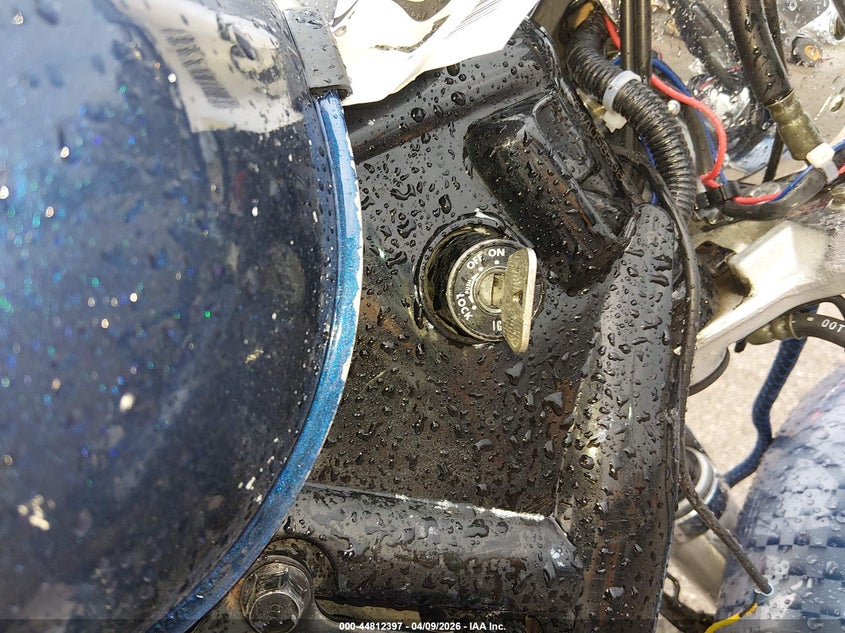 2004 Yamaha Xvs1100 A VIN: JYAVP11E64A058238 Lot: 44812397