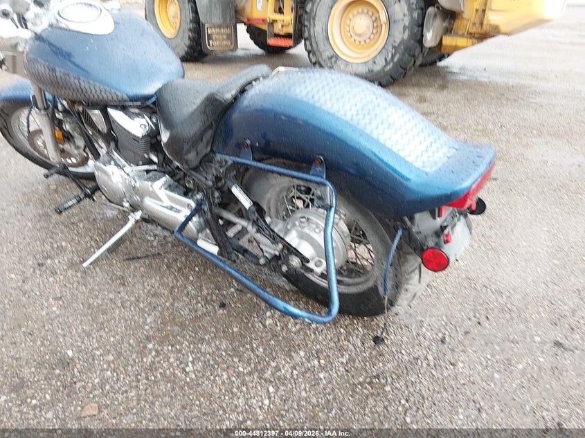 2004 Yamaha Xvs1100 A VIN: JYAVP11E64A058238 Lot: 44812397