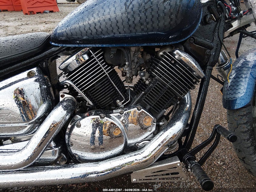 2004 Yamaha Xvs1100 A VIN: JYAVP11E64A058238 Lot: 44812397