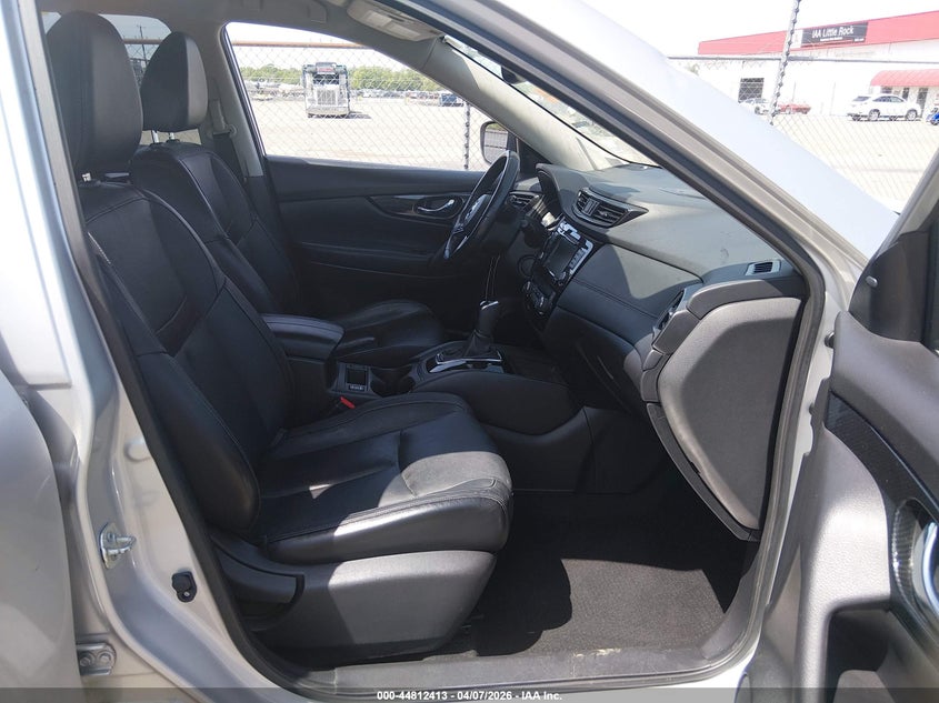 2018 NISSAN ROGUE auction photo 5