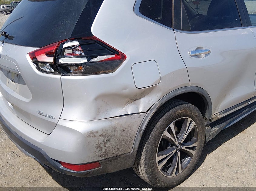 2018 NISSAN ROGUE auction photo 6