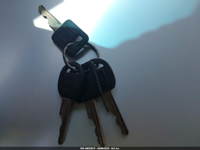 1994 Chevrolet Suburban K1500 VIN: 1GNFK16K1RJ397882 Lot: 44812417