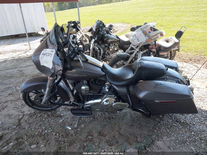 2015 Harley-Davidson Flhx Street Glide VIN: 1HD1KBM12FB643720 Lot: 44812471