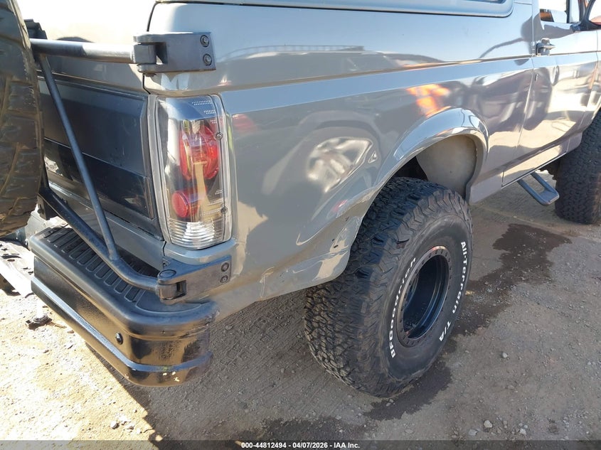 1992 Ford Bronco U100 VIN: 1FMEU15H2NLA06768 Lot: 44812494