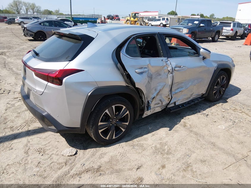2019 Lexus Ux 2.0 Ux 200 silver Lot 111044812501 Vin JTHY3JBH5K2013786