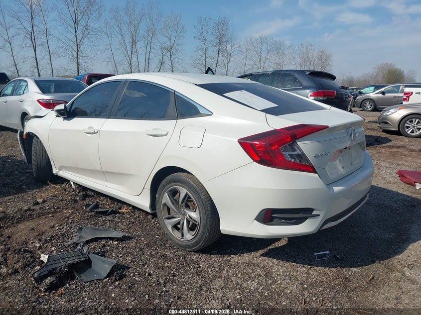 2019 Honda Civic 2.0 Lx White Lot 111044812511 Vin 19XFC2F64KE043324