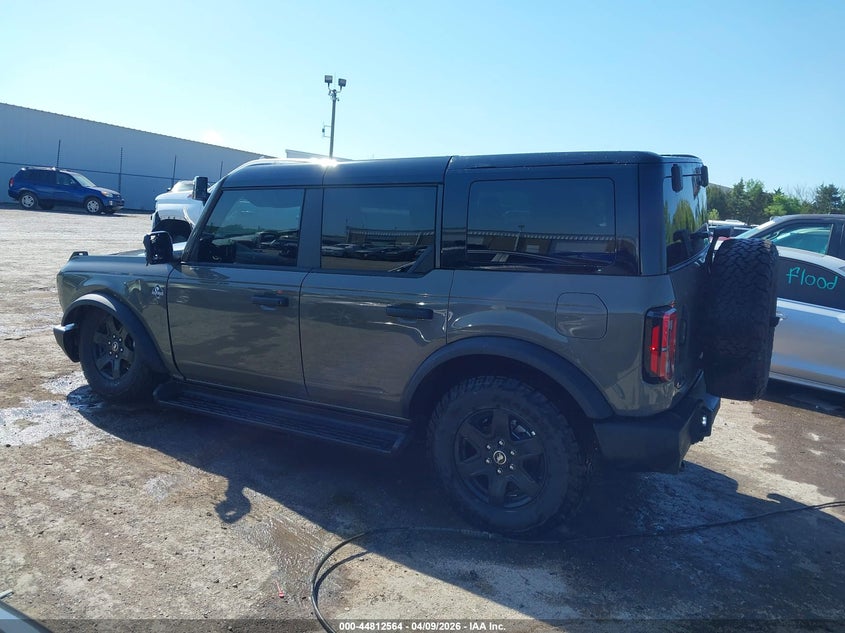 2025 Ford Bronco 2.7 Outer Banks green Lot 111044812564 Vin 1FMEE8BP1SLB49000