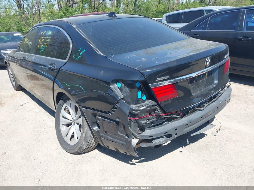 2015 BMW 7er 3.0 740Li xDrive black Lot 111044812578 Vin WBAYF4C53FG291705
