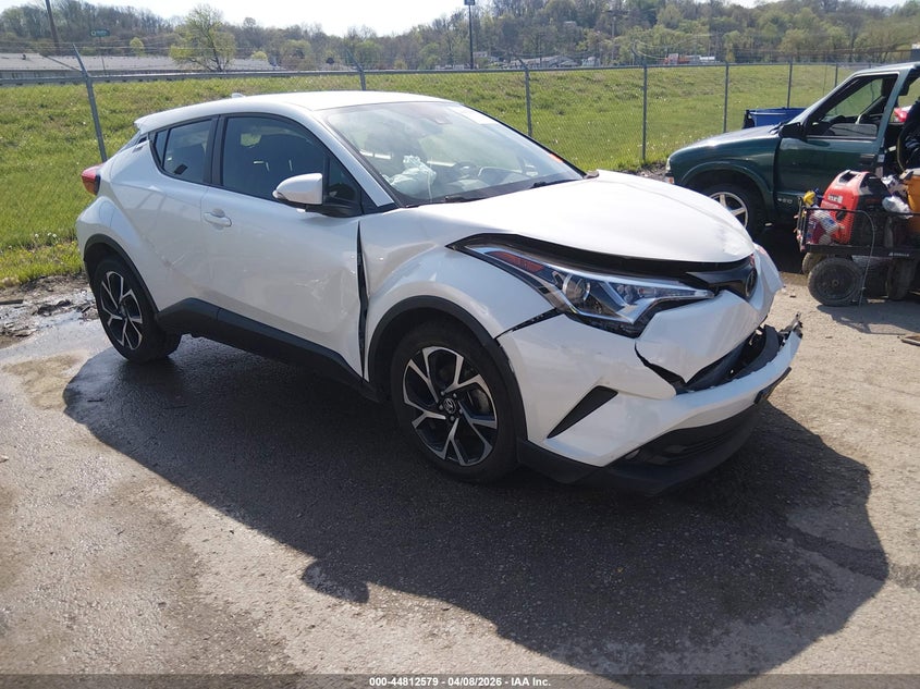 2018 TOYOTA C-HR XLE PREMIUM