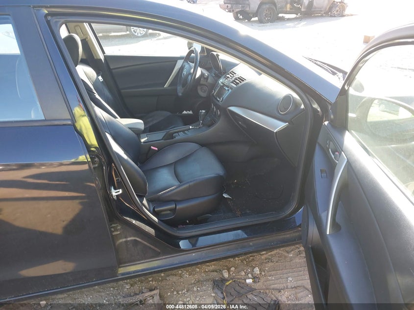 2013 Mazda 3 2.0 201 I Grand Touring black Lot 111044812608 Vin JM1BL1WP4D1823136